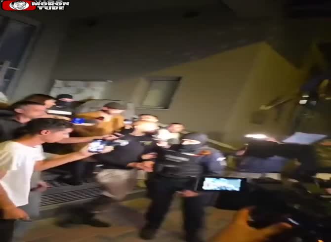 Video :In Romania, Andrew Tate and his brother were once more detained for engaging in human trafficking and having sex with a juvenile